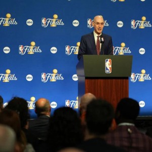 萧华官宣：欧洲NBA联赛2027年10月开赛！硬闯欧洲，打破本土垄断|欧洲联赛|卢卡-东契奇|亚当·萧华|球队|联盟_新浪体育_新浪新闻